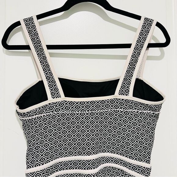 Shore Shapes Swimwear Women's One Piece Swimsuit Swimdress Geometric Print Sz 12 - Picture 5 of 9